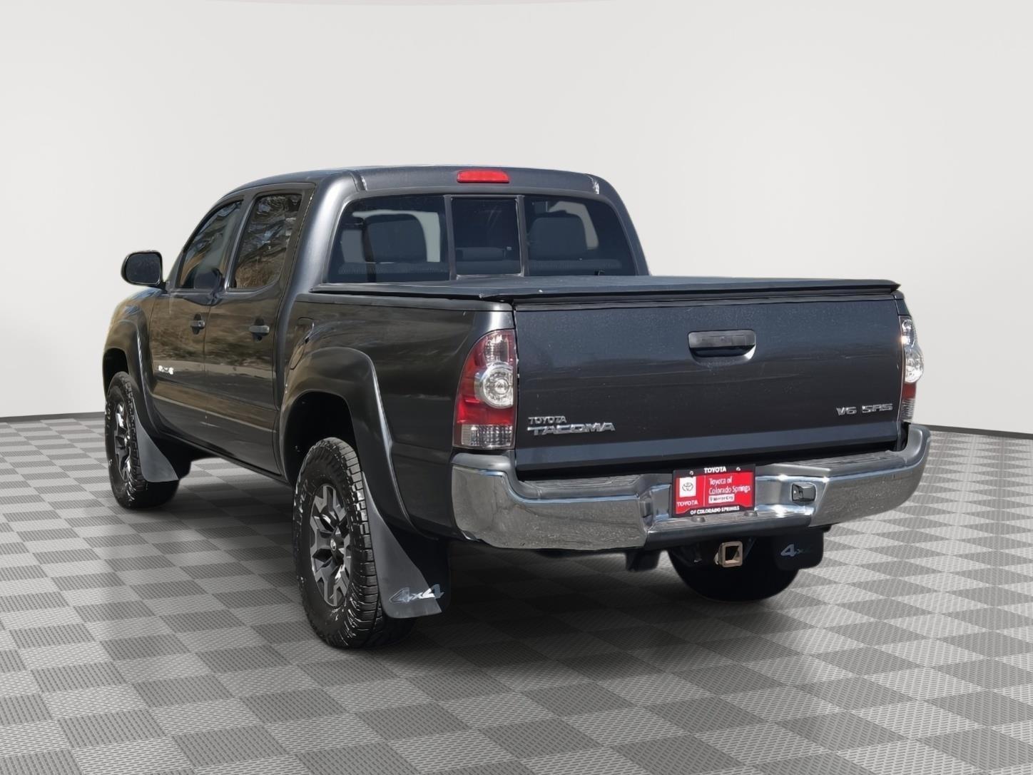 View vehicle photo 5