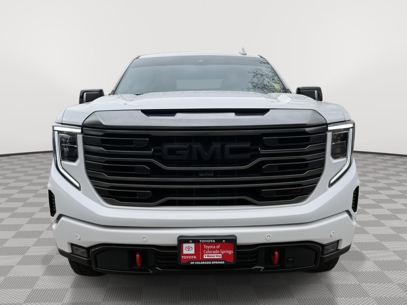 View vehicle photo 7