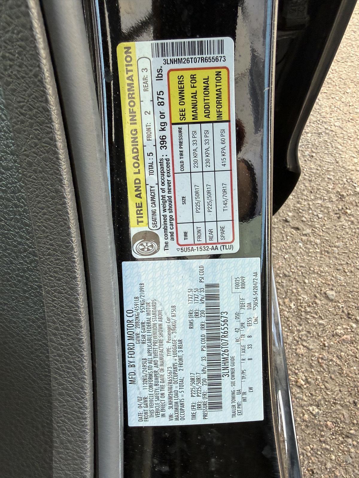 View vehicle photo 4