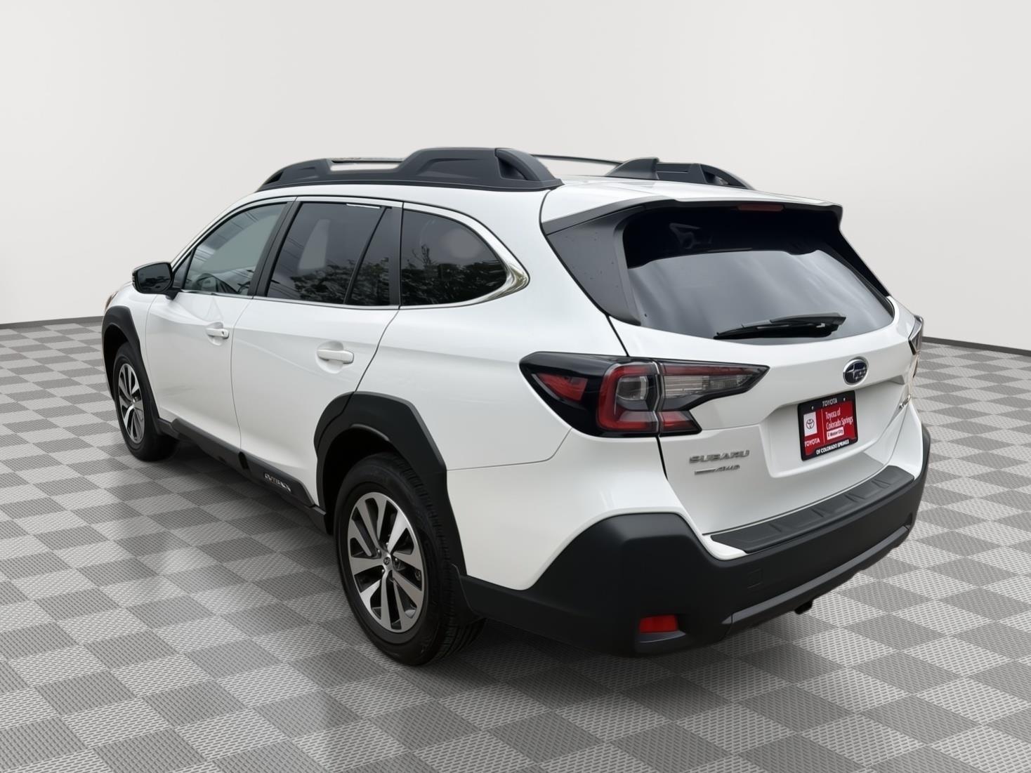 View vehicle photo 6
