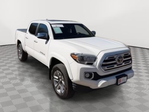 Super White 2018 Toyota Tacoma Pickup Truck Four-Wheel Drive Automatic