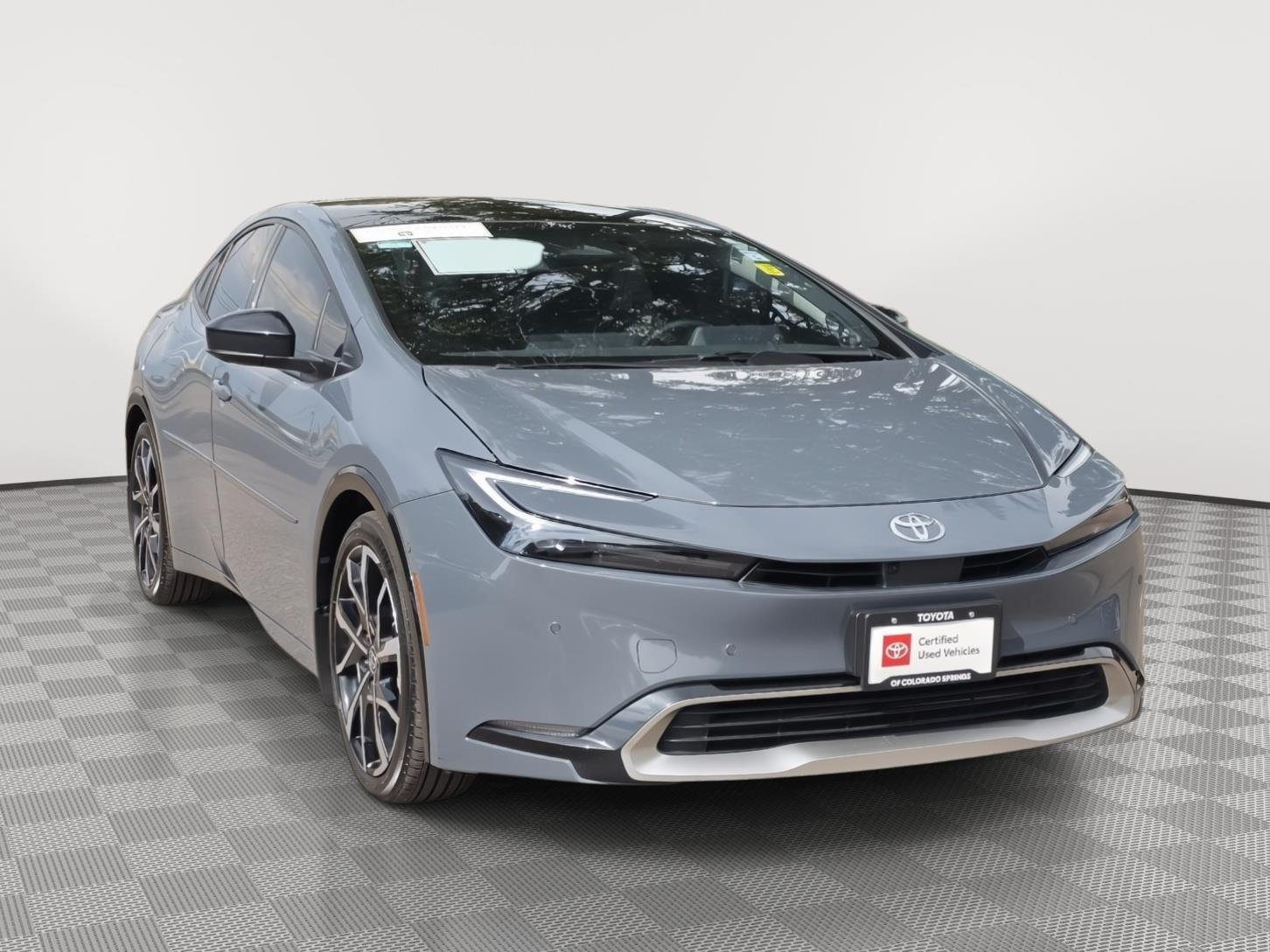 Guardian Gray 2024 Toyota Prius Prime Hatchback Front-Wheel Drive Continuously Variable Transmission