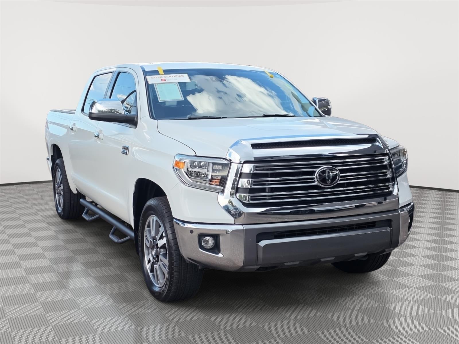 Super White 2020 Toyota Tundra Pickup Truck Four-Wheel Drive 6-Speed Automatic