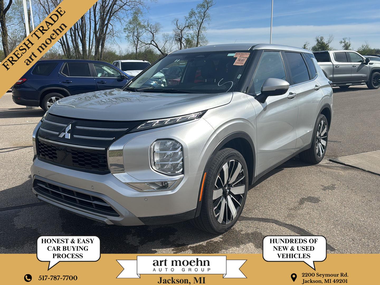 Alloy Silver Metallic 2025 Mitsubishi Outlander SE FWD SUV / Crossover Front-Wheel Drive Continuously Variable Transmission