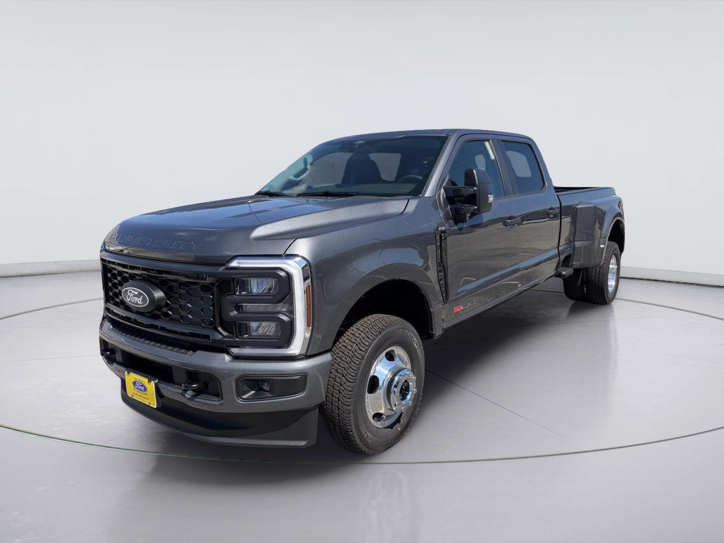 2026 Ford Super Duty F-350 DRW XL