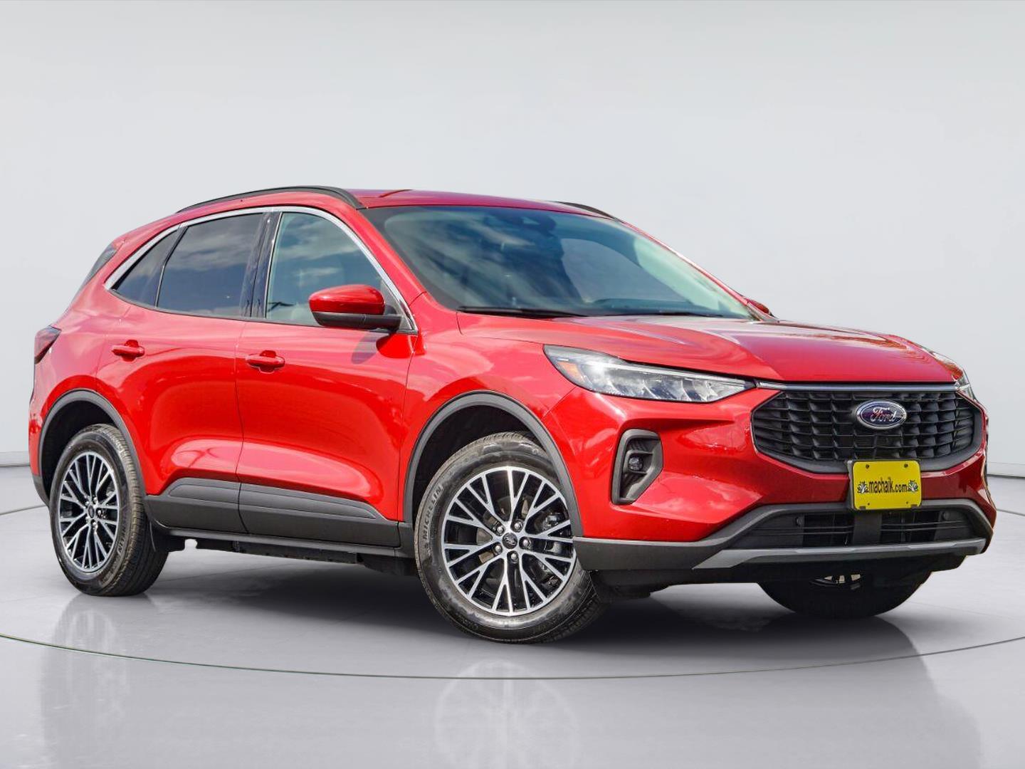 Rapid Red Metallic Tinted Clearcoat 2024 Ford Escape Hybrid Plug-in SUV / Crossover Front-Wheel Drive Continuously Variable Transmission