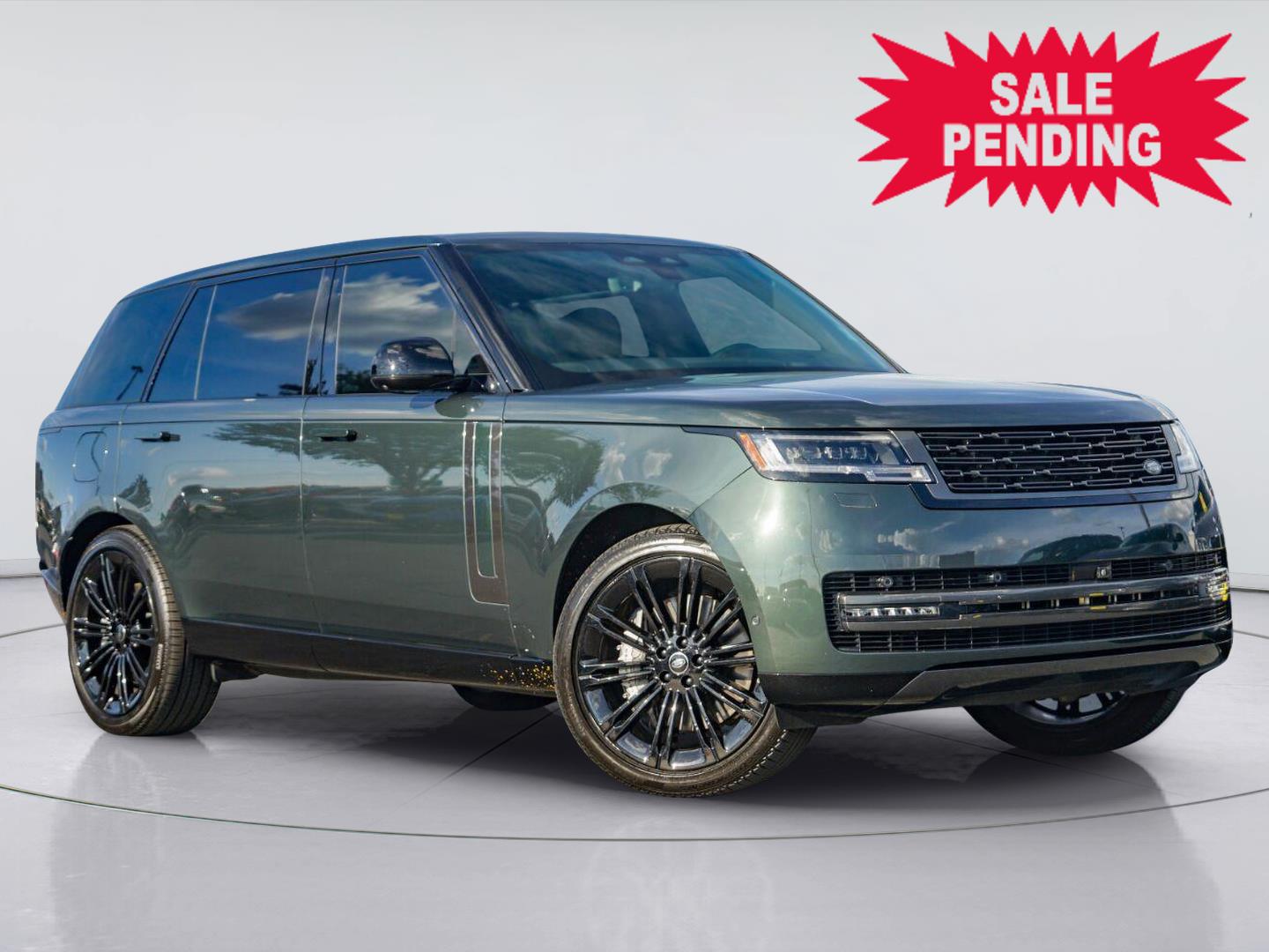 2025 Land Rover Range Rover P530 SE LWB AWD