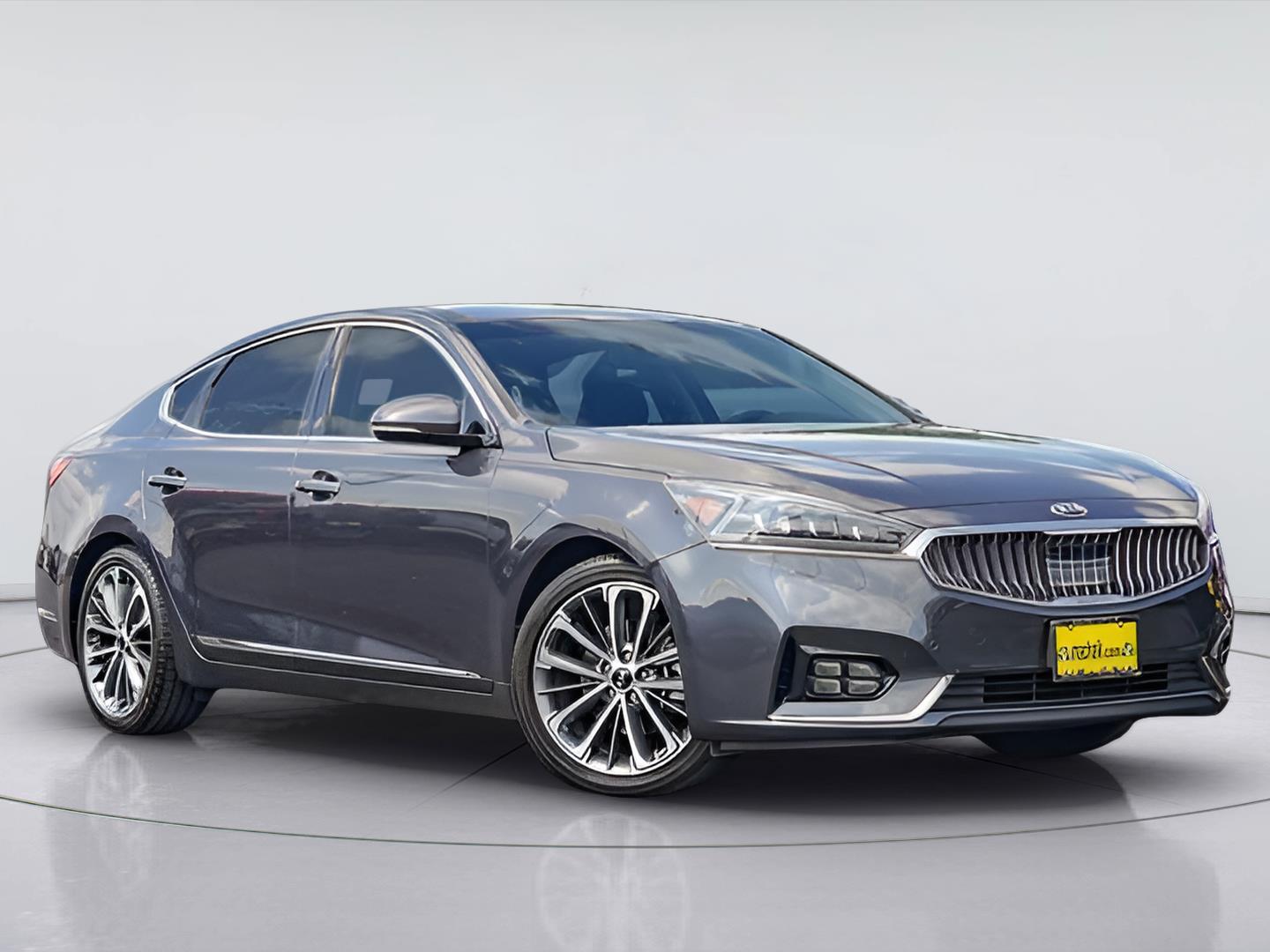 2019 Kia Cadenza Technology FWD