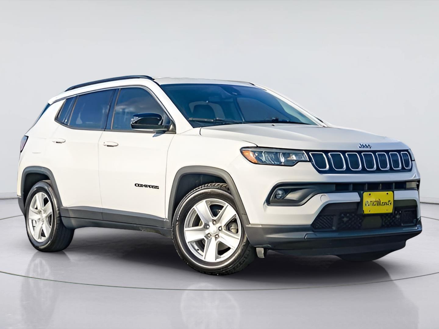 Bright White Clearcoat 2022 Jeep Compass SUV / Crossover Front-Wheel Drive 6-Speed Automatic