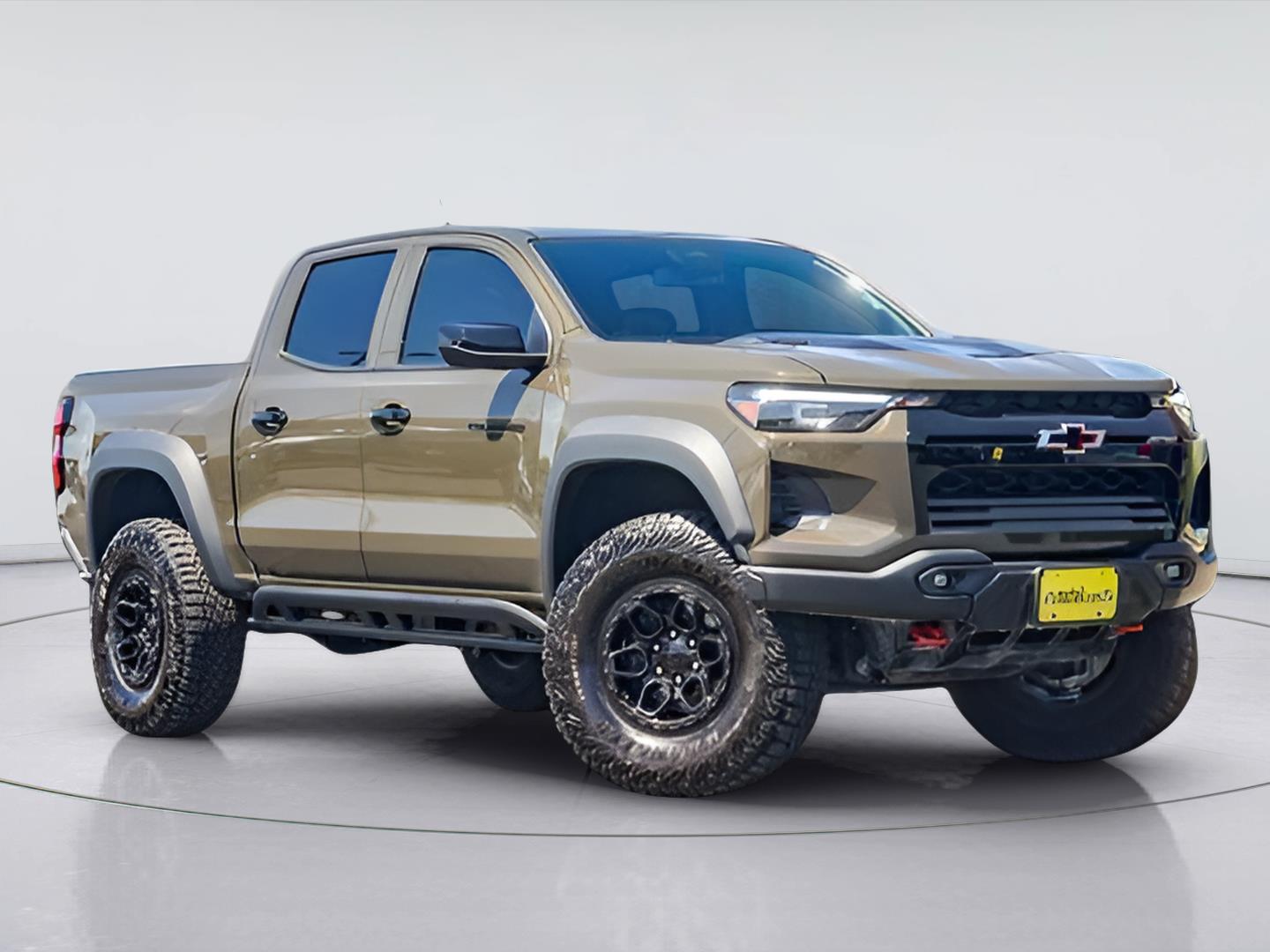 Harvest Bronze Metallic 2025 Chevrolet Colorado Pickup Truck Four-Wheel Drive 8-Speed Automatic
