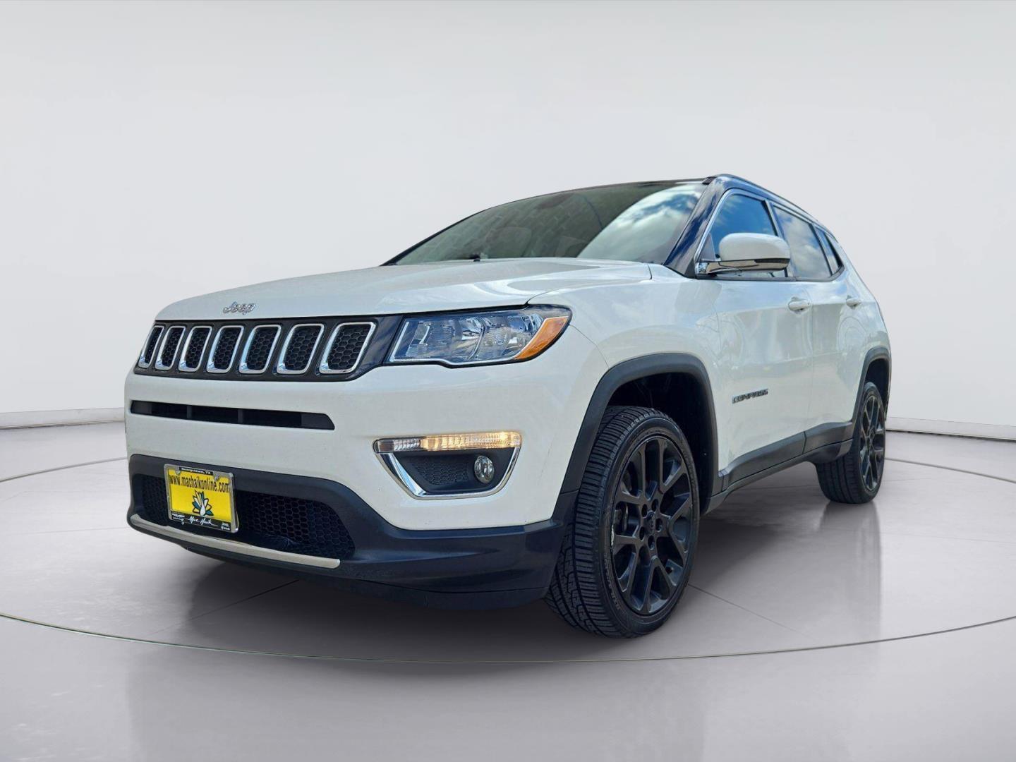White Clearcoat 2018 Jeep Compass SUV / Crossover Four-Wheel Drive 9-Speed Automatic