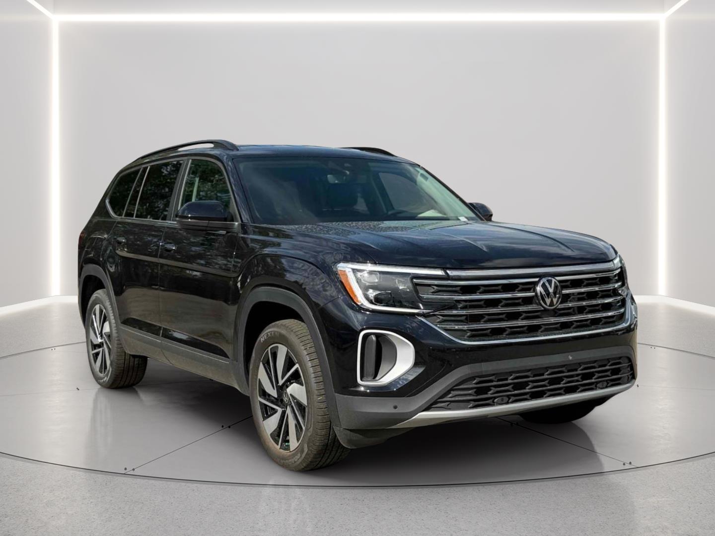 Deep Black Pearl 2026 Volkswagen Atlas SUV / Crossover All-Wheel Drive Automatic