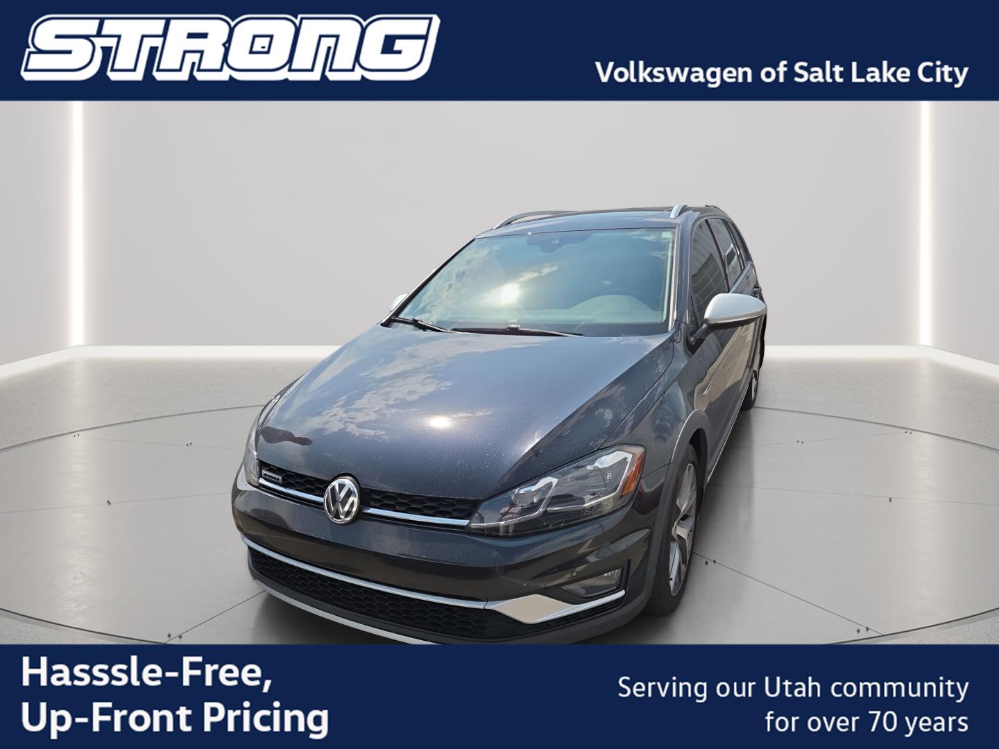 Deep Black Pearl Metallic 2018 Volkswagen Golf Alltrack Wagon All-Wheel Drive Automatic