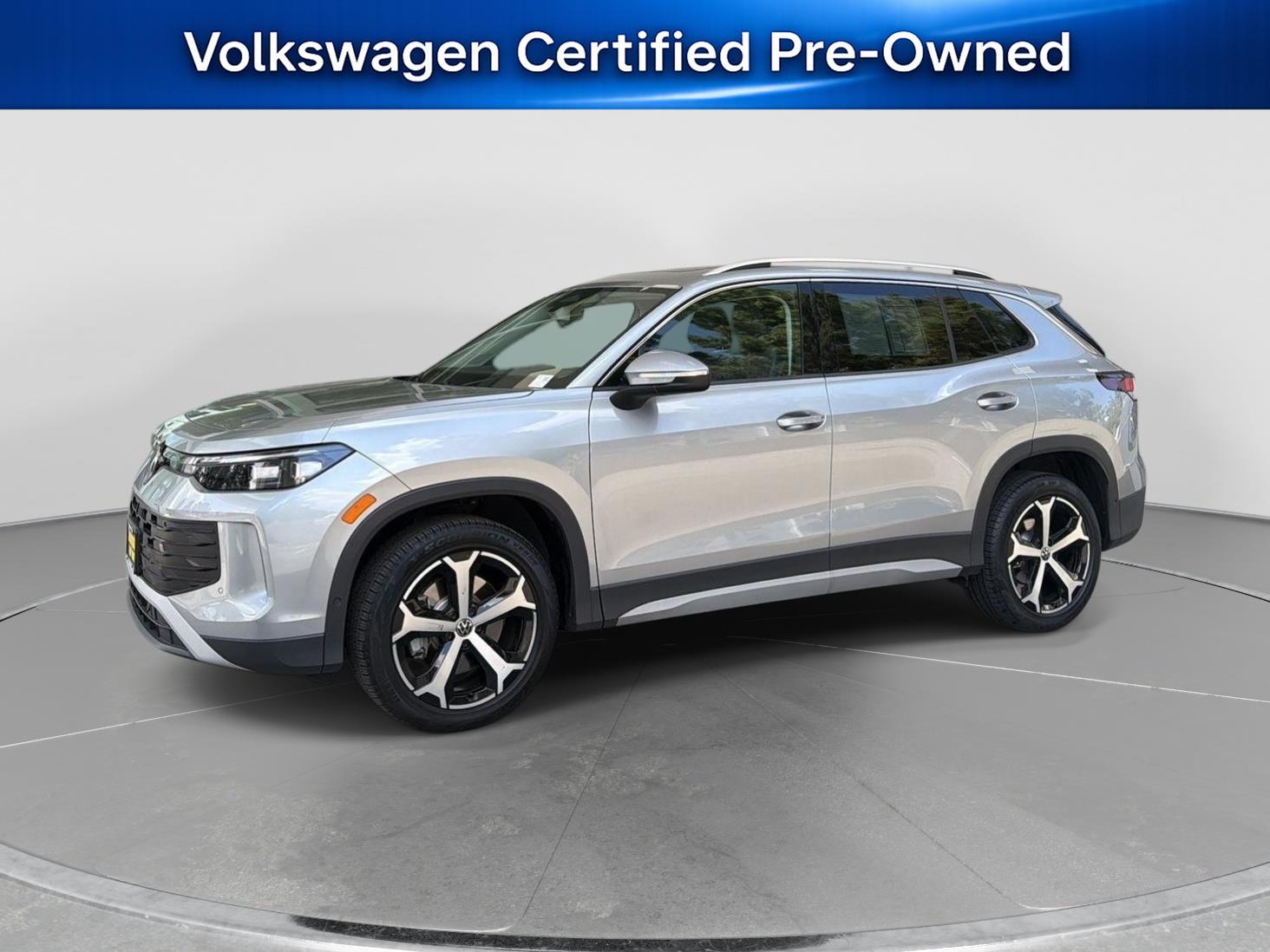 Pyrite Silver Metallic 2025 Volkswagen Tiguan SUV / Crossover All-Wheel Drive Automatic