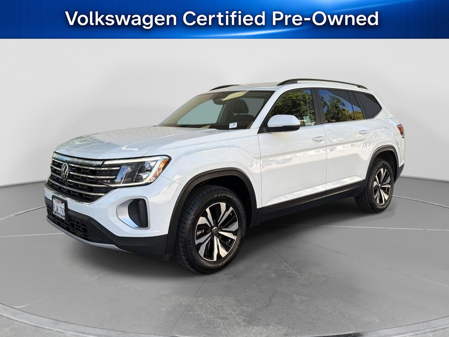 Pure White 2024 Volkswagen Atlas SUV / Crossover Front-Wheel Drive Automatic