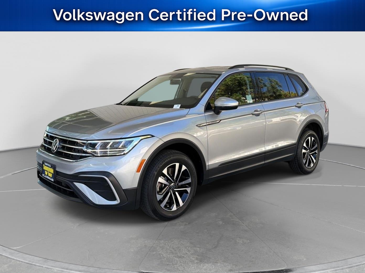 Pyrite Silver Metallic 2022 Volkswagen Tiguan SUV / Crossover Front-Wheel Drive Automatic