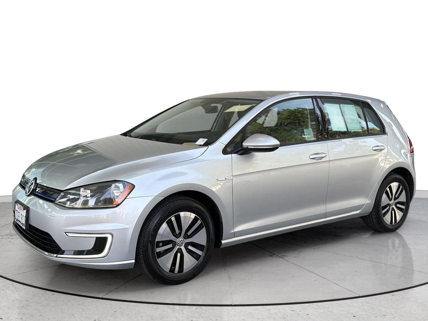 Reflex Silver Metallic 2016 Volkswagen e-Golf Hatchback Front-Wheel Drive Automatic