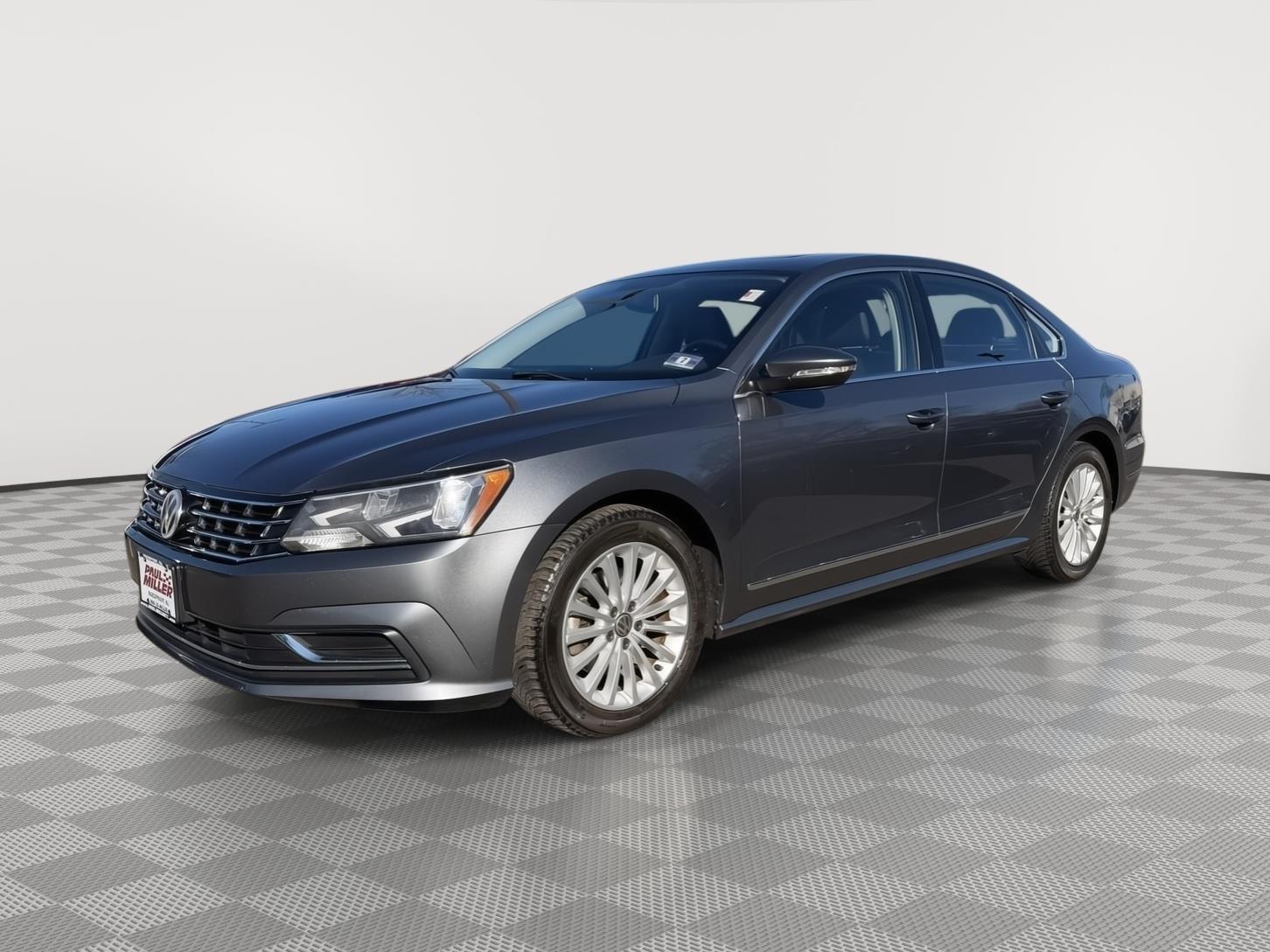 2017 Volkswagen Passat 1.8T SE