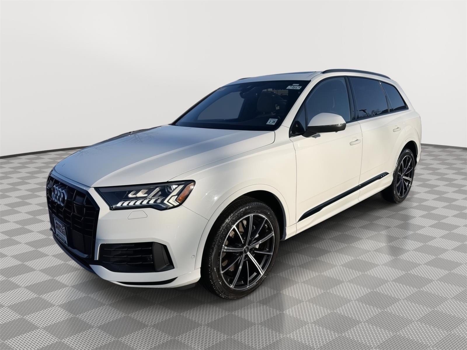 2023 Audi Q7 quattro Premium Plus 55 TFSI