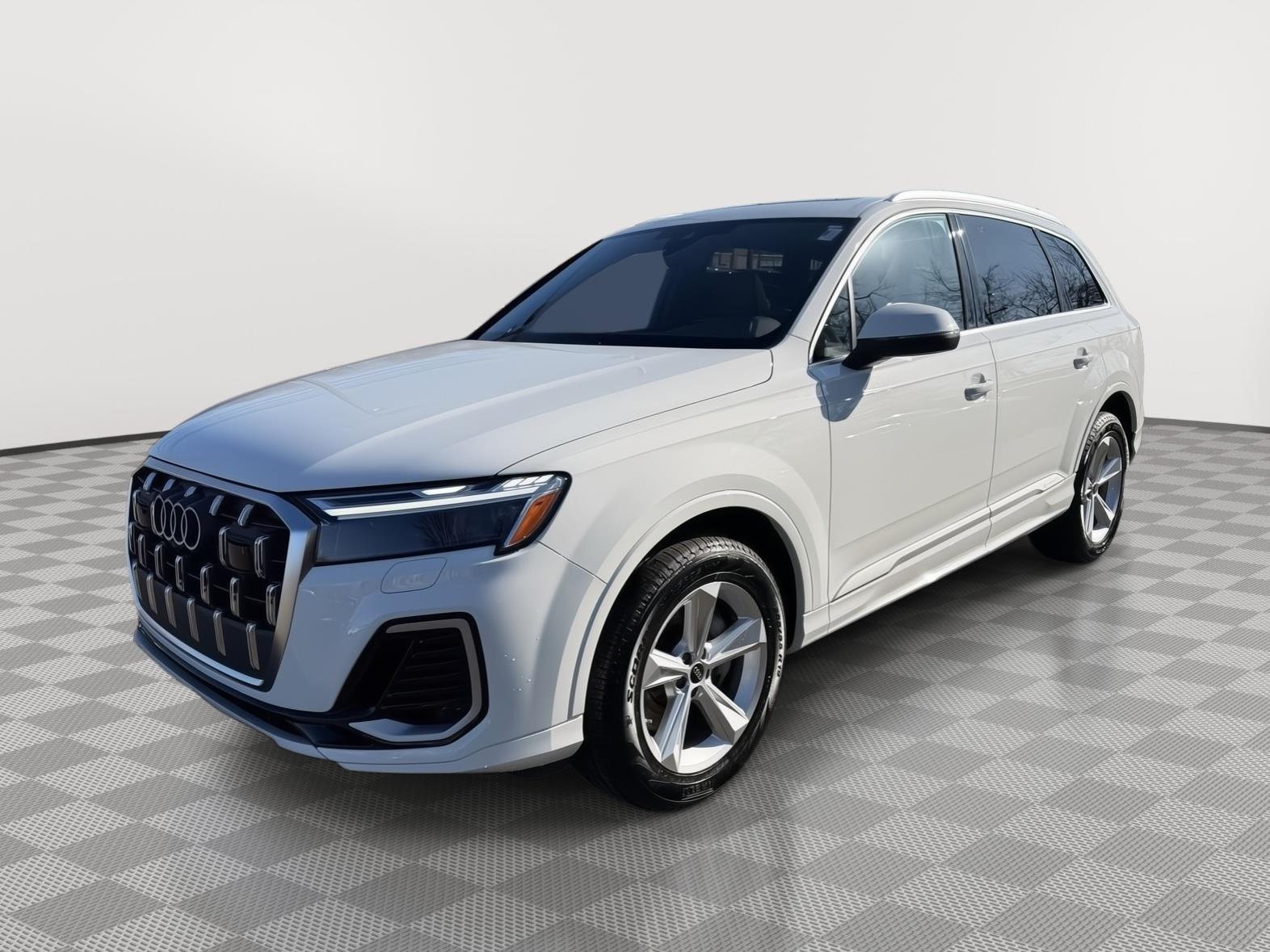 2026 Audi Q7 quattro Premium 55 TFSI