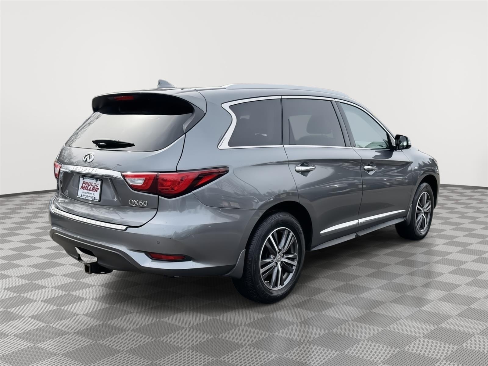 View vehicle photo 6