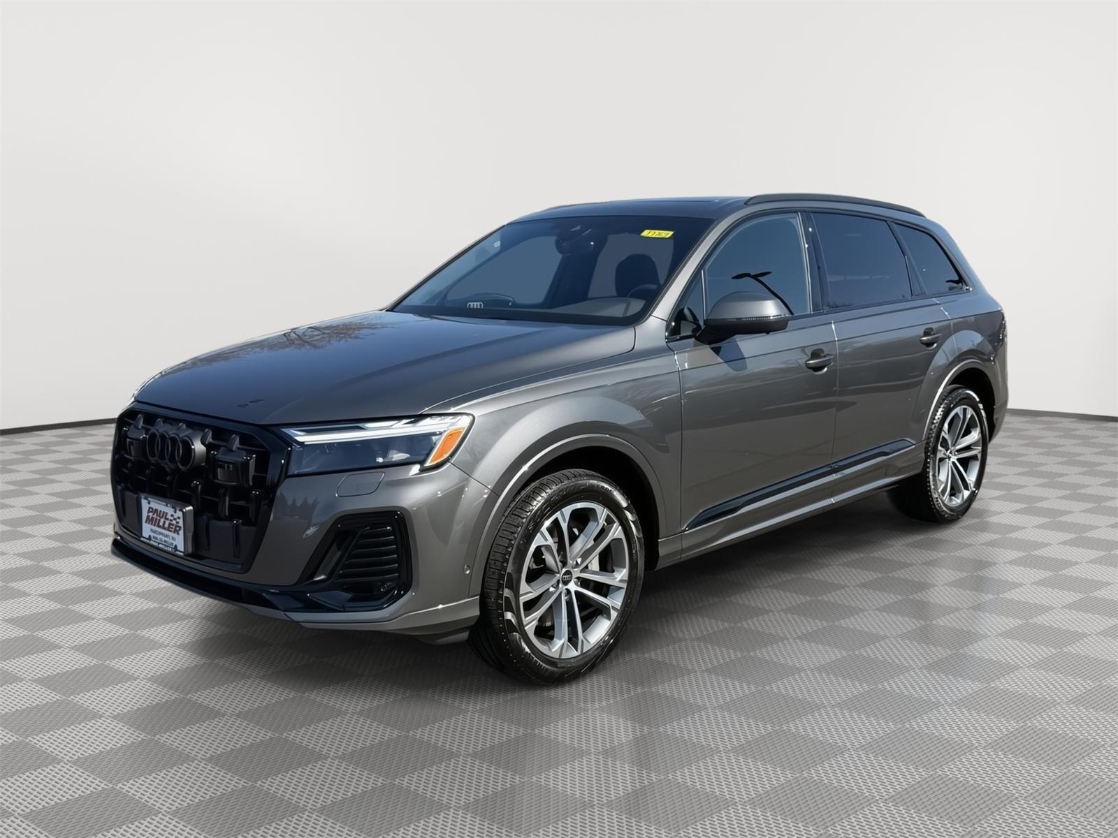 Samurai Gray Metallic 2025 Audi Q7 quattro Premium 45 TFSI SUV / Crossover All-Wheel Drive Automatic