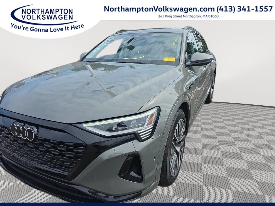 2024 Audi Q8 e-tron quattro Prestige AWD