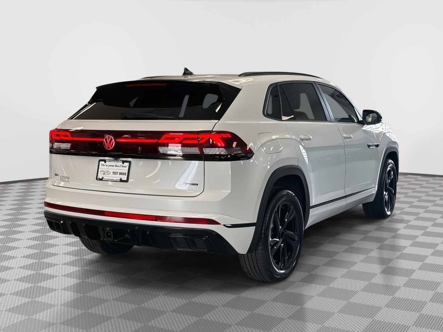 2026 Volkswagen Atlas Cross Sport SEL R-LINE - Photo 5