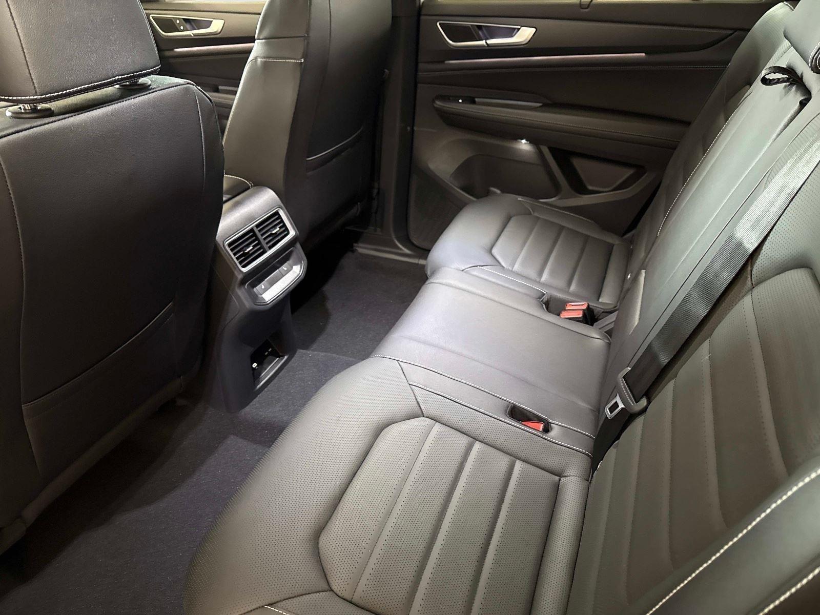2026 Volkswagen Atlas Cross Sport SEL R-LINE - Photo 14