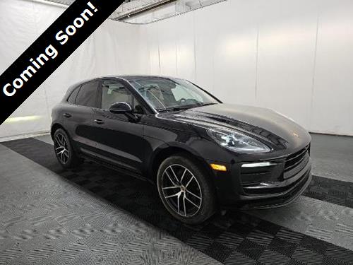 2022 Porsche Macan Base
