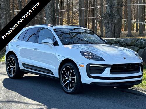2022 Porsche Macan Base