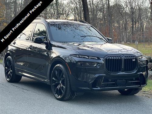 2023 BMW X7 M60i