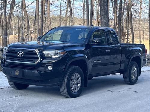 2017 Toyota Tacoma SR5