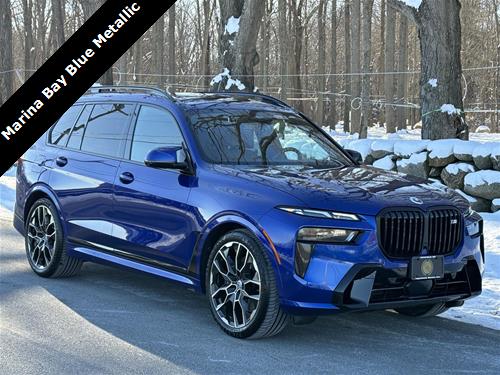 2023 BMW X7 M60i
