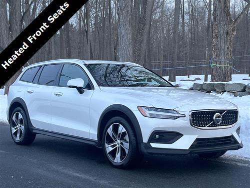 2025 Volvo V60 Cross Country Plus
