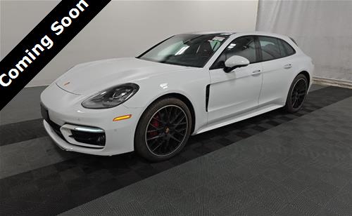 2023 Porsche Panamera 4