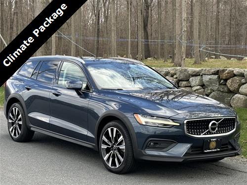 2021 Volvo V60 Cross Country T5