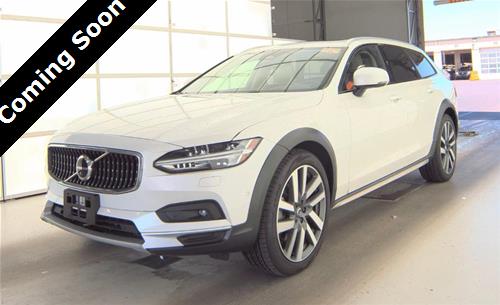 2023 Volvo V90 Cross Country Plus