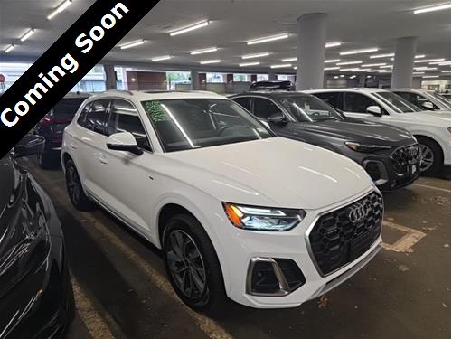 2023 Audi Q5 S line Premium Plus