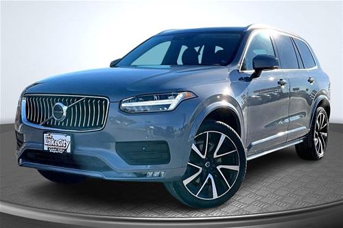 2020 Volvo XC90 Momentum
