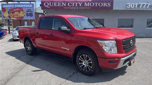 2022 Nissan Titan SV
