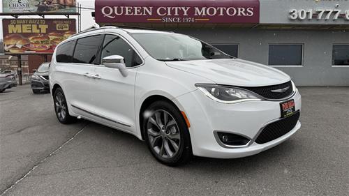 2020 Chrysler Pacifica Limited 35th Anniversary