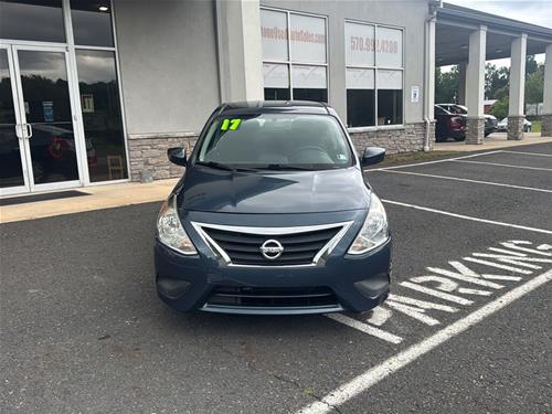 2017 Nissan Versa SV