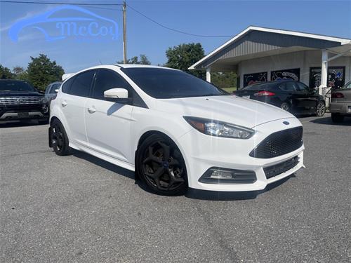 2017 Ford Focus ST