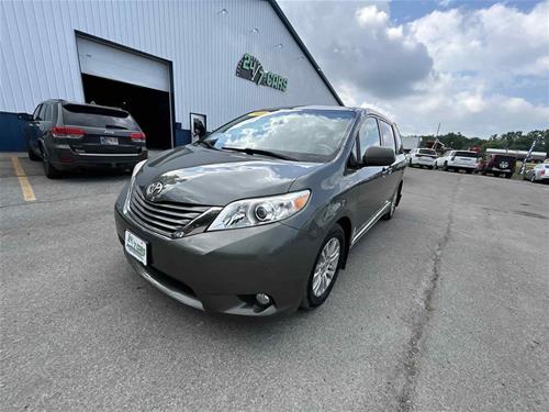 2014 Toyota Sienna XLE