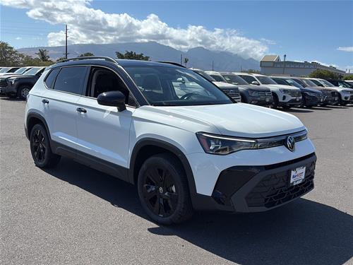 2025 Volkswagen Taos SE Black
