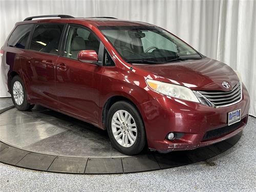 2014 Toyota Sienna XLE