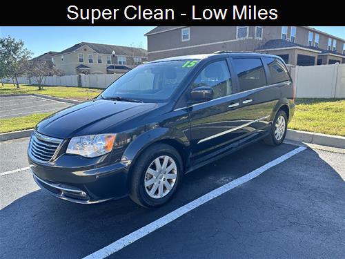 2015 Chrysler Town & Country Touring