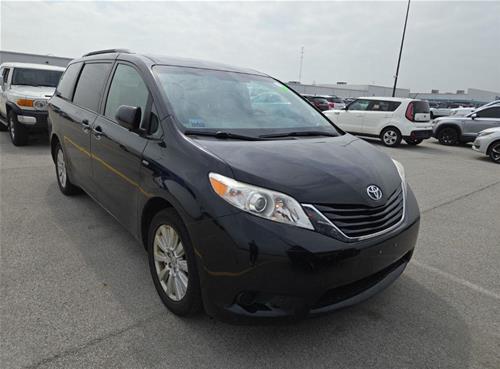 2017 Toyota Sienna LE “Sherrie”