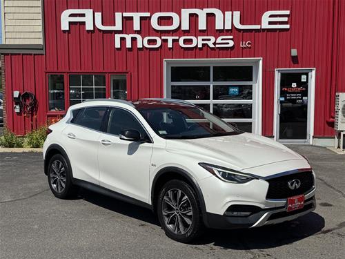 2017 Infiniti QX30 Premium